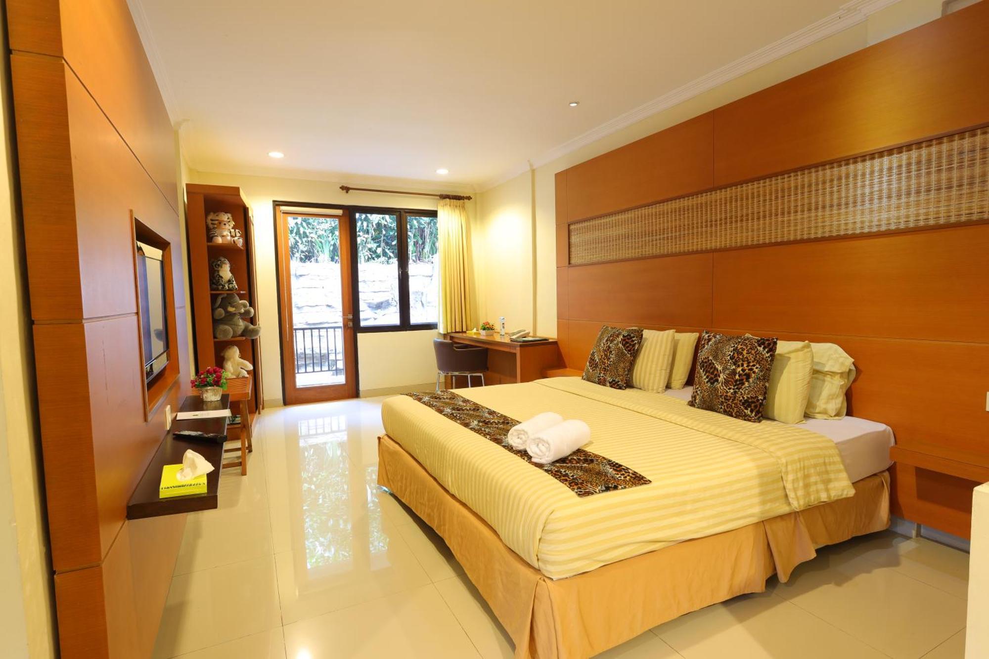 Safari Resort Puncak Buitenkant foto